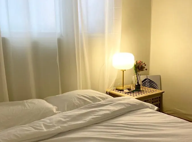 Apartment Near Shinchon Station Private House *