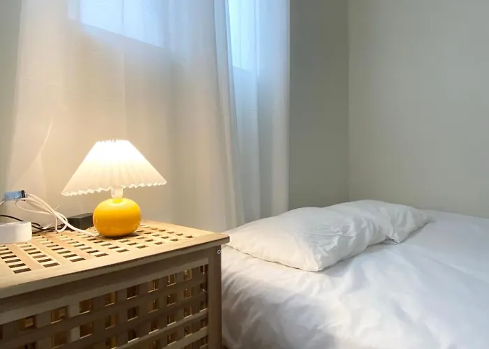 Near Shinchon Station Private House Apartment *